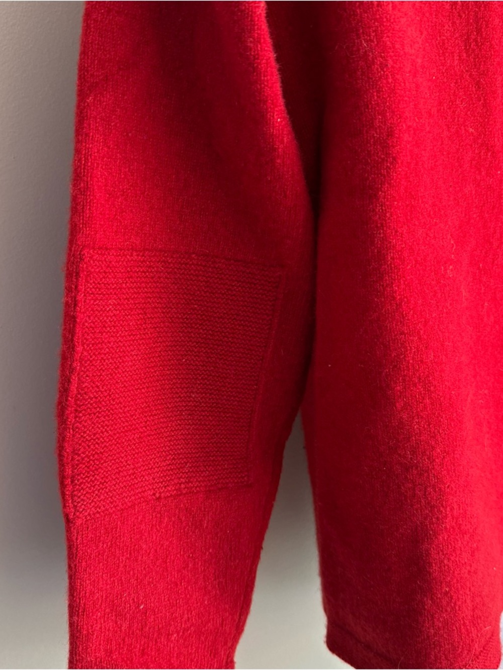 Orvis Red Sweater with Cream Dog Motif Women’s Size Large - Picture 11 of 12